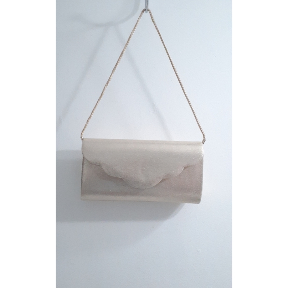 Gold clutch